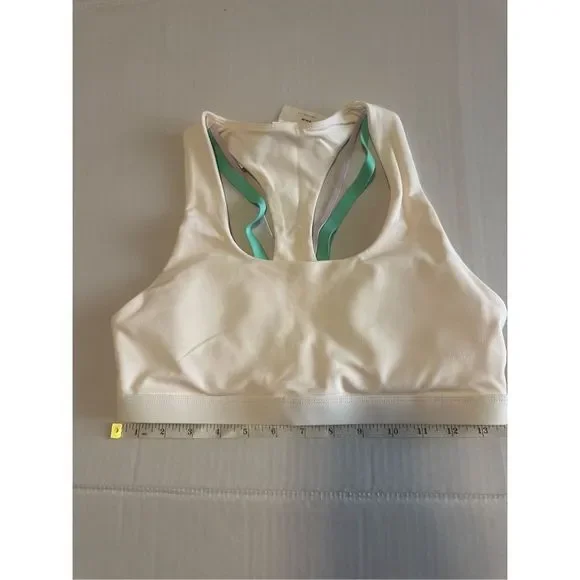 NWT - Fabletics Boost Medium Impact Sports Bra - medium/egret/light green - Picture 5 of 9